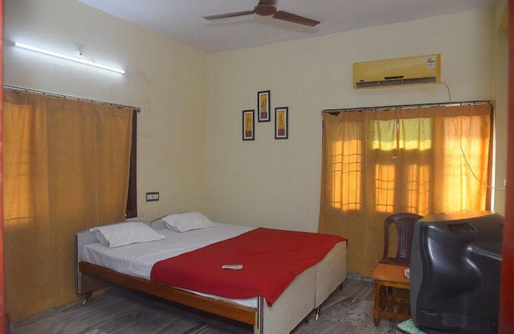 Padmavathi Family Guest House ויסאקפאטנם מראה חיצוני תמונה